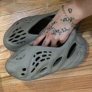 Yeezy foam runner shoe - Stone Sage Size 8